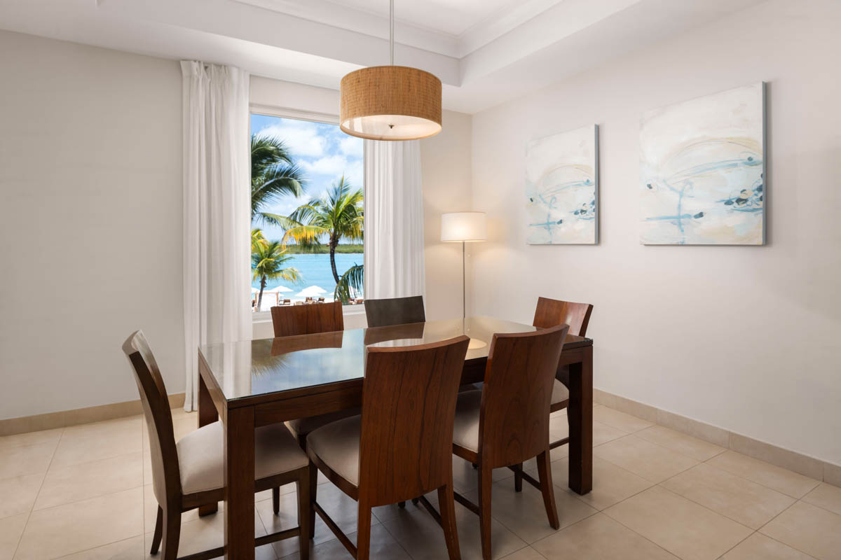 Three Bedroom Oceanfront - Dining